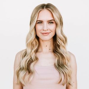 Barefoot Blonde 18 inch fill-in hair extensions